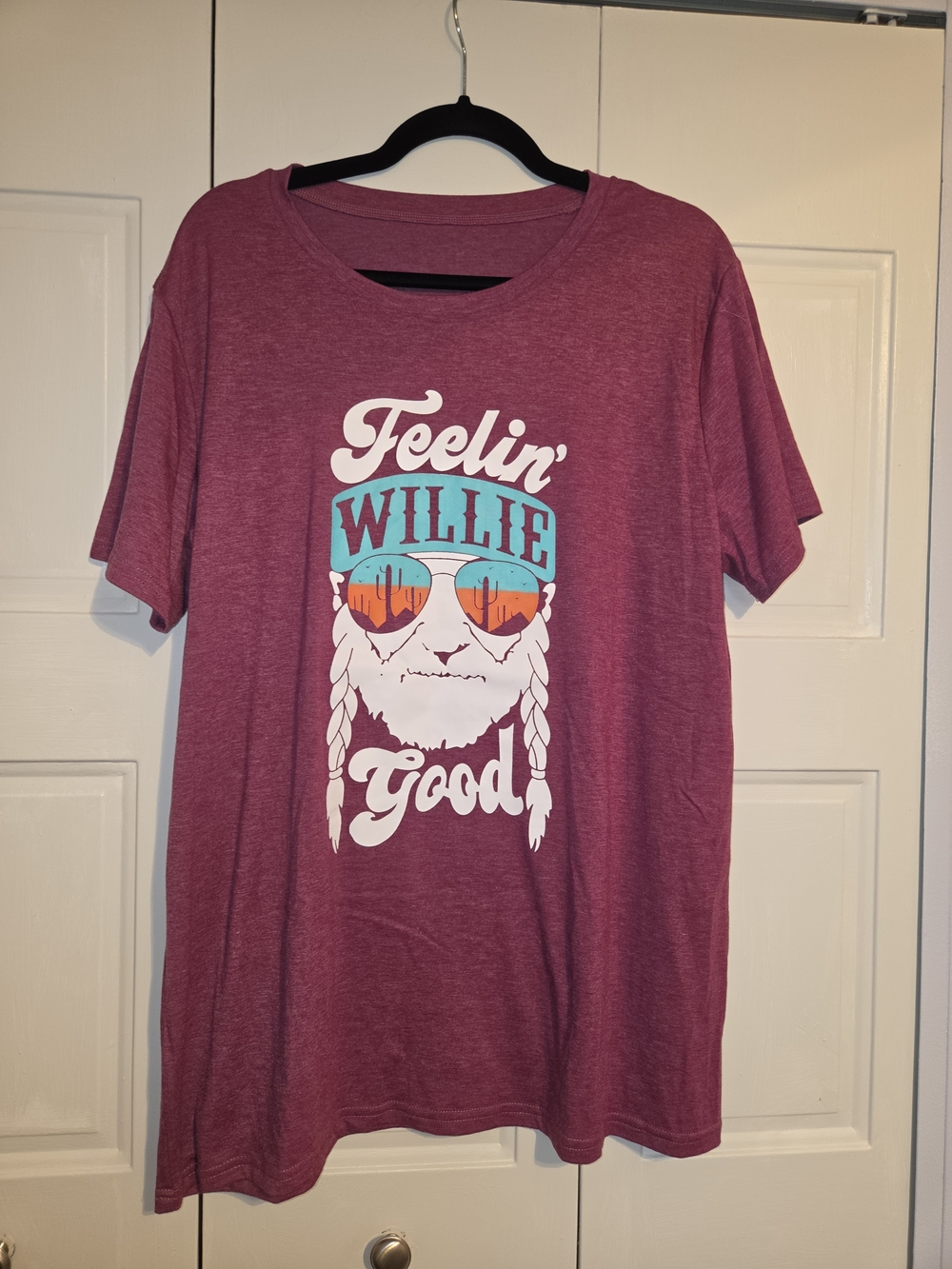 Feelin' Willie Graphic Tee - Burgundy